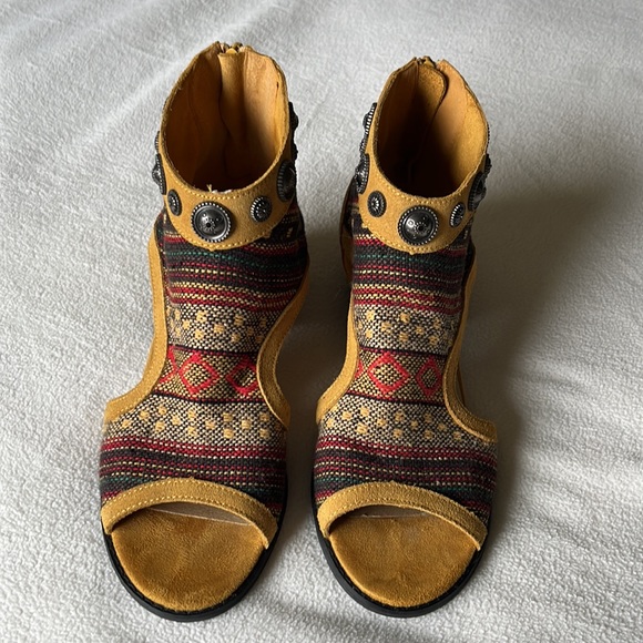 Western leather heeled sandals - Picture 2 of 9